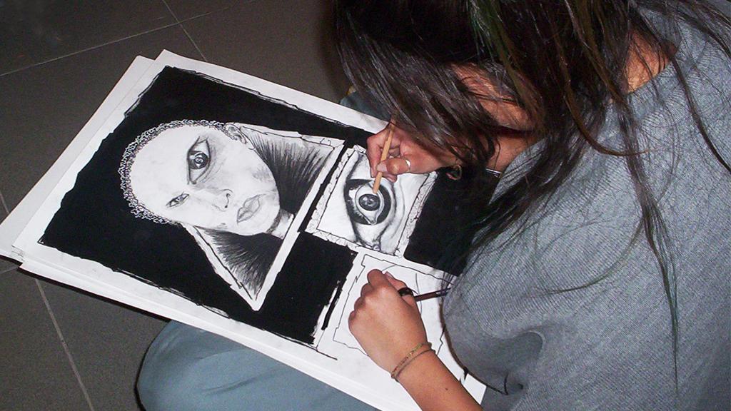 Talleres en sala MNBA Plaza Vespucio