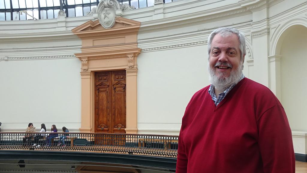 Profesor Gonzalo Cores