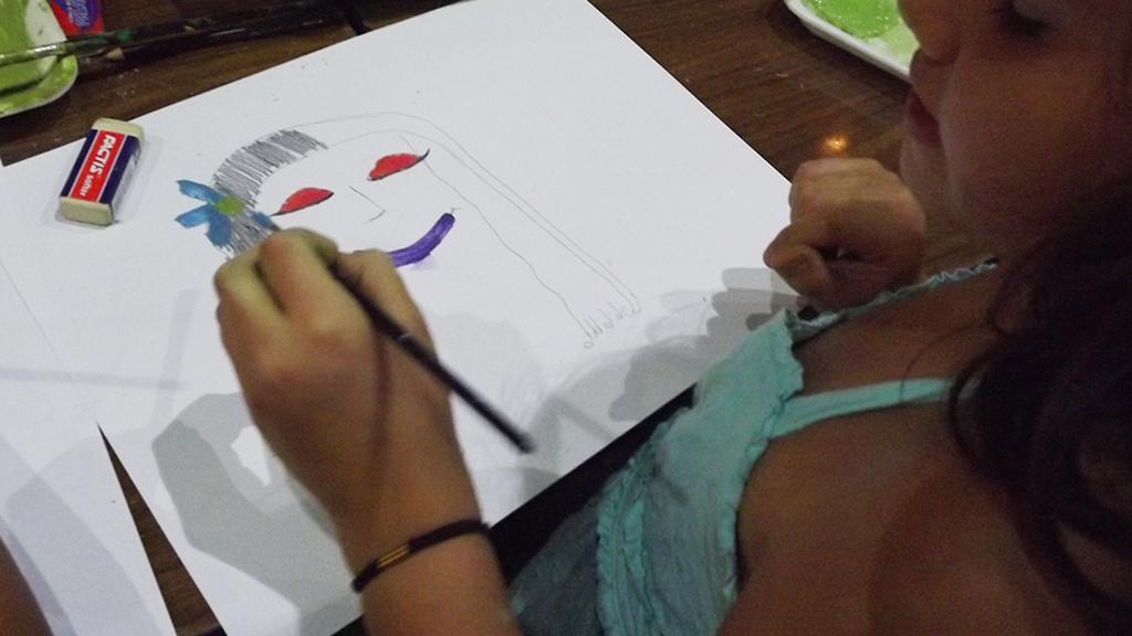 Talleres en sala MNBA Plaza Vespucio