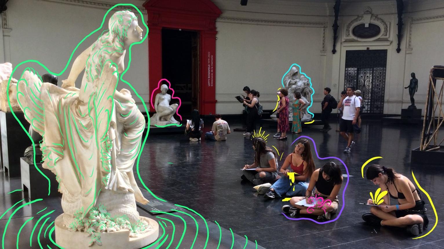 Fotografía de personas dibujando, sentadas en el piso del hall del Museo de Bellas Artes
