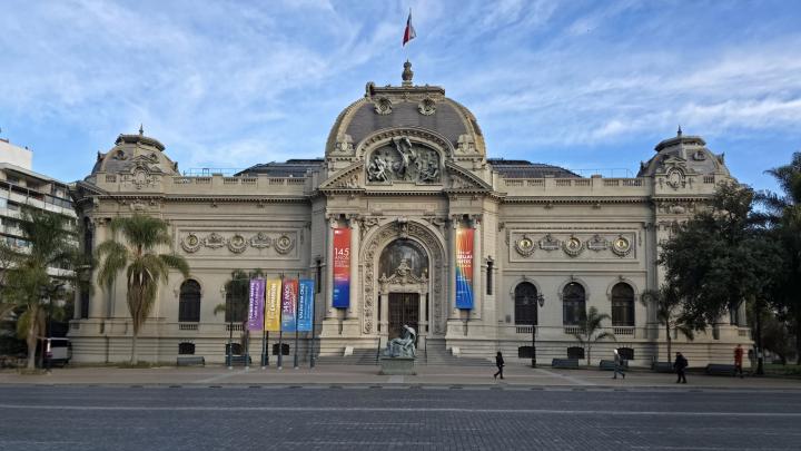 Fachada Museo Nacional de Bellas Artes