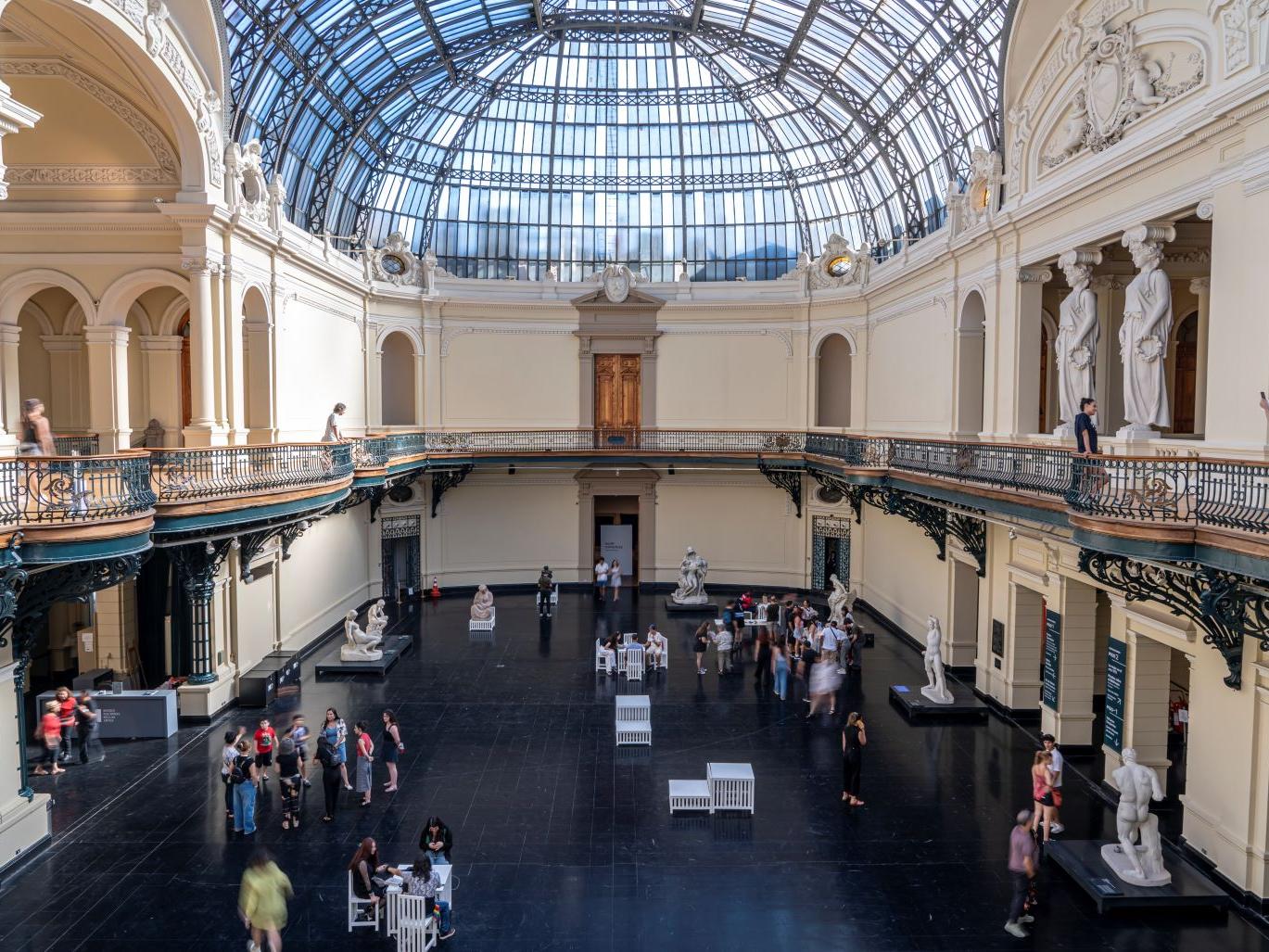 Hall central del Museo Nacional de Bellas Artes