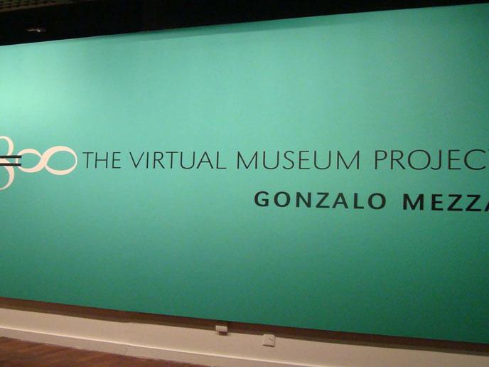 Infinito ciber instalación de Gonzalo Mezza