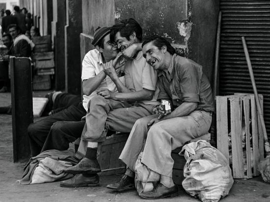Detalle foto Paz Errázuriz. Compadres, de la serie personas 1987