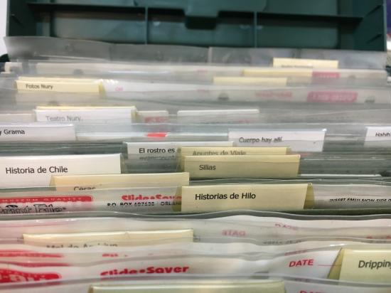 Fotografía de carpetas con documentos