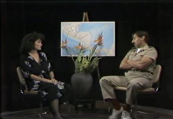 Captura de videoperformance de los artistas  David Lamelas y Hildegarde Duane